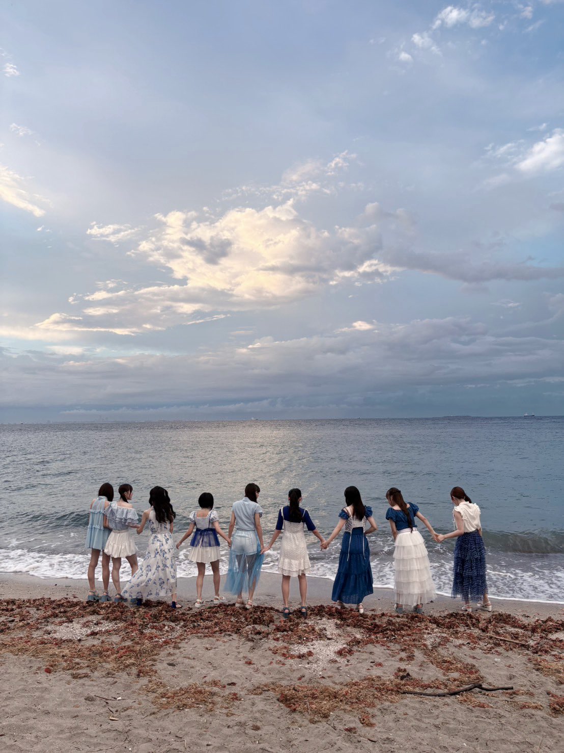 「僕らの青」MV 衣装